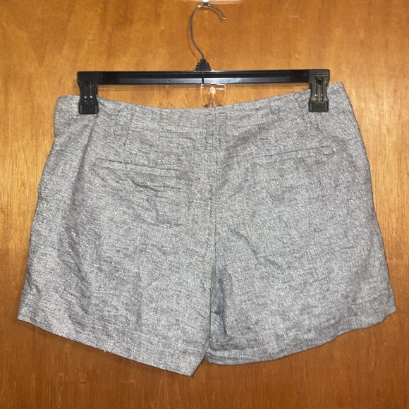 •ANN TAYLOR LOFT•GRAY & BLACK LINEN/RAYON BLEND CUFFED SHORTS SIZE 6 - Picture 3 of 9